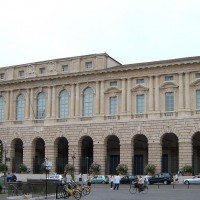 1280px-Palazzo della Gran Guardia